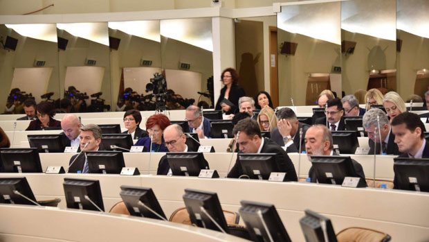 БЕЗ КВОРУМА НА СЕДНИЦИ ПАРЛАМЕНТА БиХ: Без Срба нема заседања! 